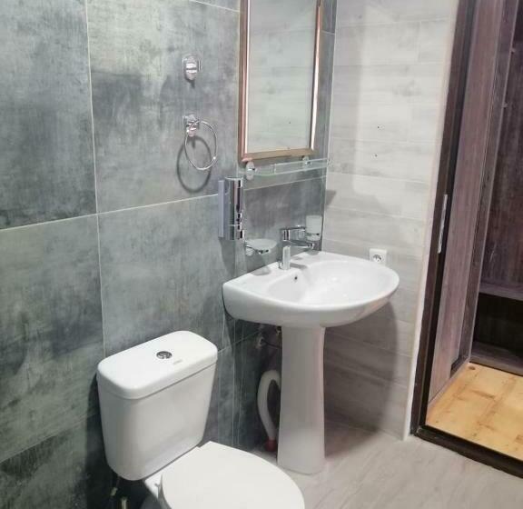 غرفة قياسية مطلة على الجبل, Belvedere