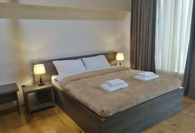 غرفة قياسية مطلة على الجبل, Belvedere