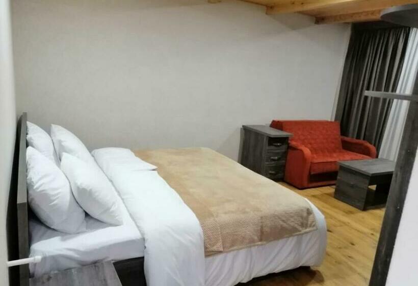 غرفة قياسية مطلة على الجبل, Belvedere