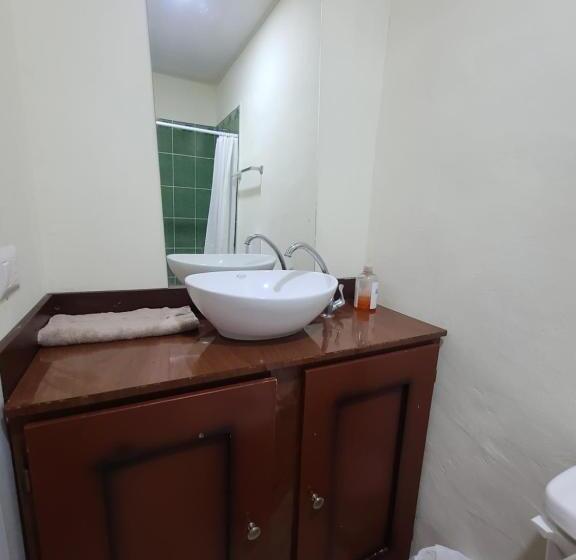 اتاق استاندارد سه نفره, Hostal Don Luis