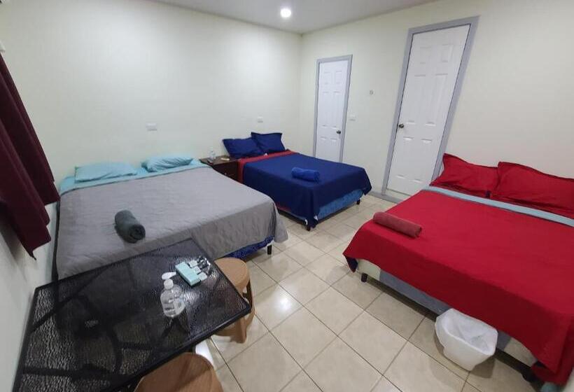 اتاق استاندارد سه نفره, Hostal Don Luis