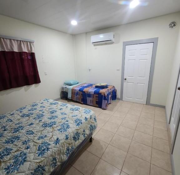 اتاق خانوادگی, Hostal Don Luis