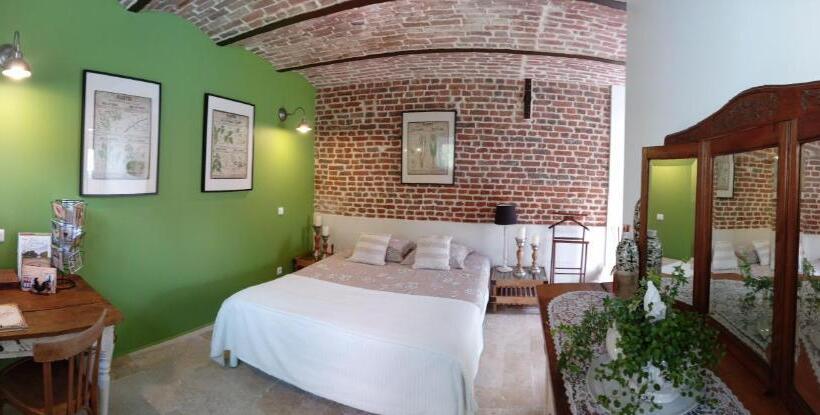 Номер Стандарт, Au Champ Du Coq