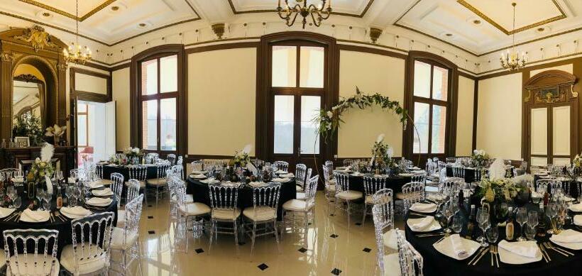 Четырехместный Номер Deluxe, Château De Crènille