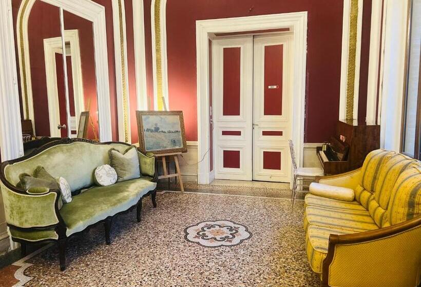 디럭스 4인 룸, Château De Crènille