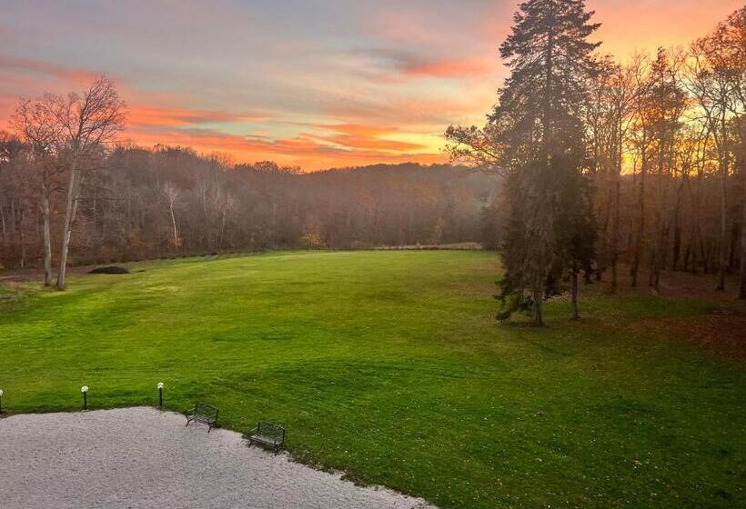 디럭스 4인 룸, Château De Crènille