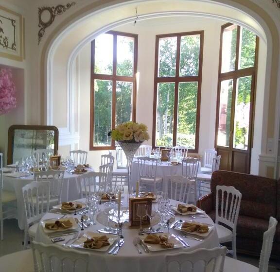 정원 전망 4인용 스탠다드 룸, Château De Crènille