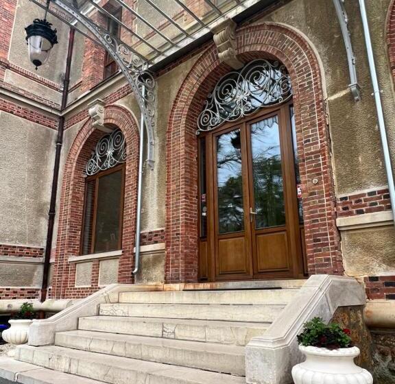 디럭스 4인 룸, Château De Crènille