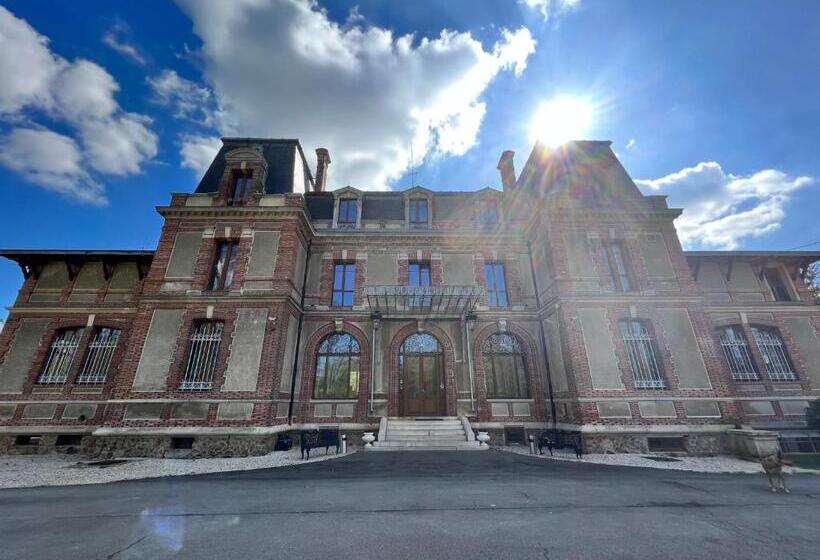 디럭스 4인 룸, Château De Crènille