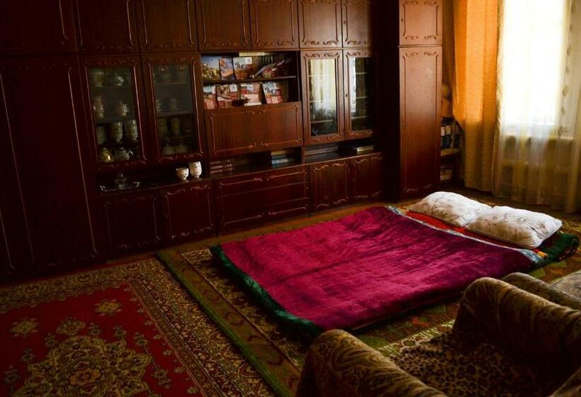 اتاق اکونومی, Guesthouse Bermet