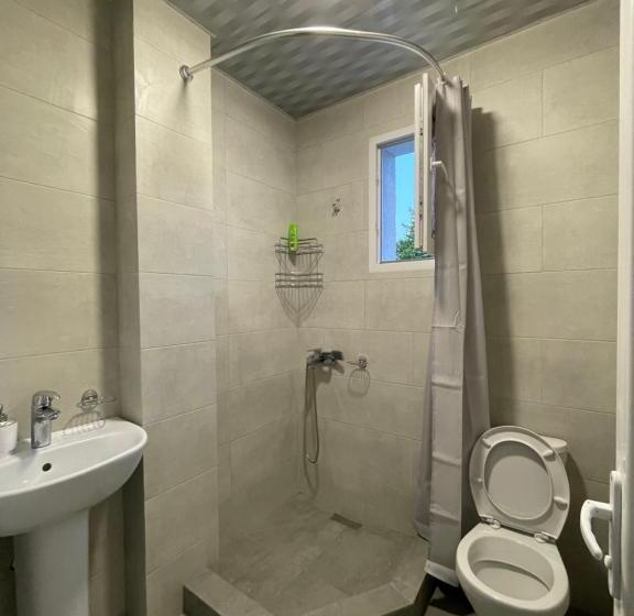 اتاق استاندارد با چشمانداز باغ, Zaali S Wine Cellar