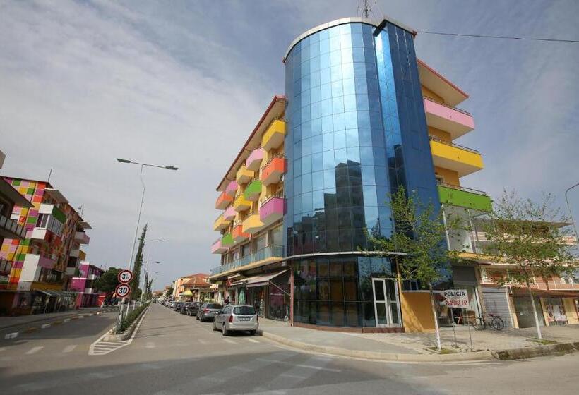 Апартаменты 3 Спальни, Andrea Bashuri