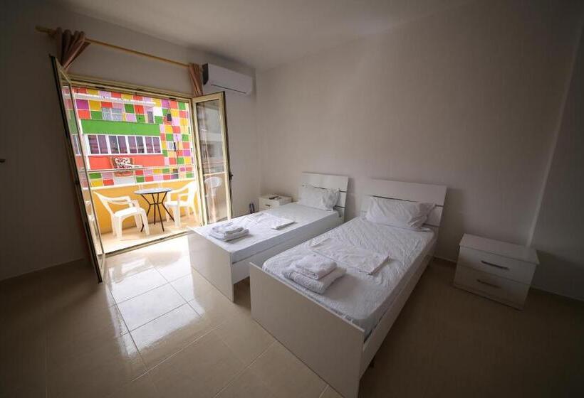 Апартаменты 2 Спальни, Andrea Bashuri