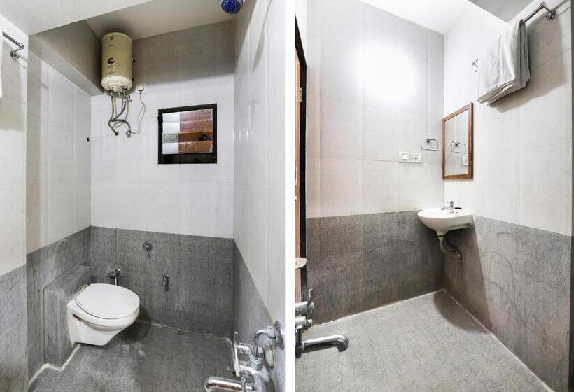 标准间, Oyo Sumukh