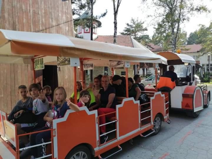 سوییت, Divcibare Apartmani Gavrić