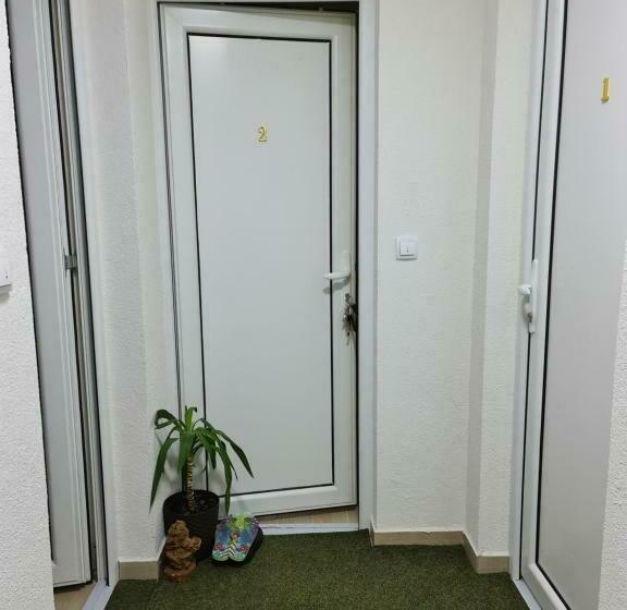 سوییت, Divcibare Apartmani Gavrić