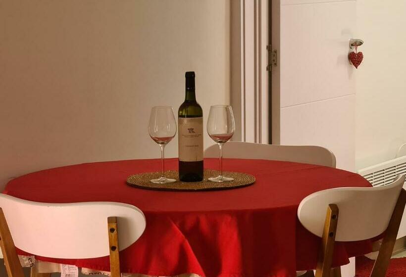 سوییت, Divcibare Apartmani Gavrić