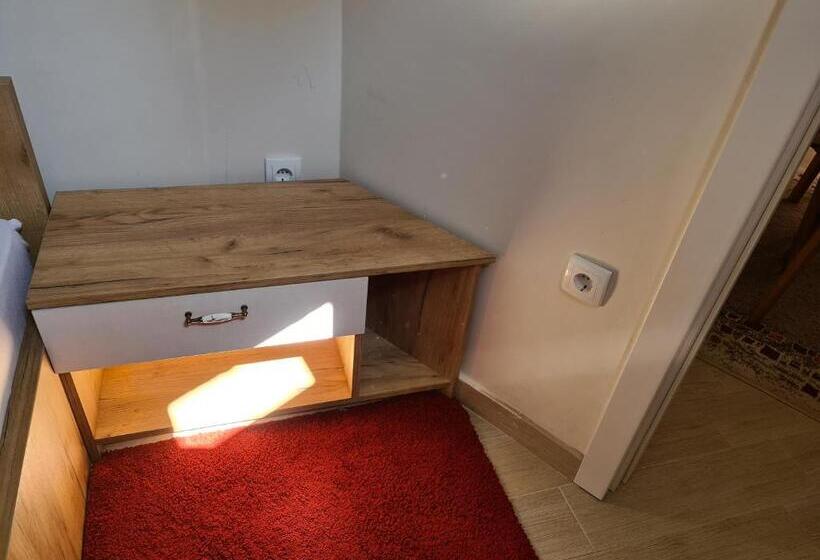 سوییت, Divcibare Apartmani Gavrić