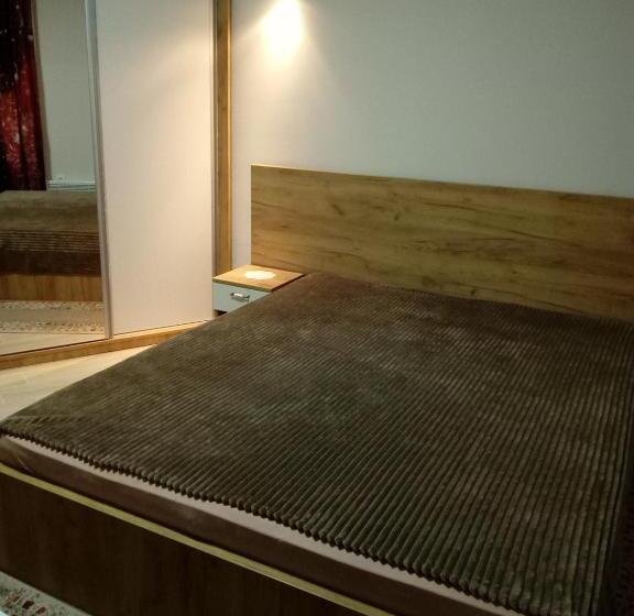 سوییت, Divcibare Apartmani Gavrić