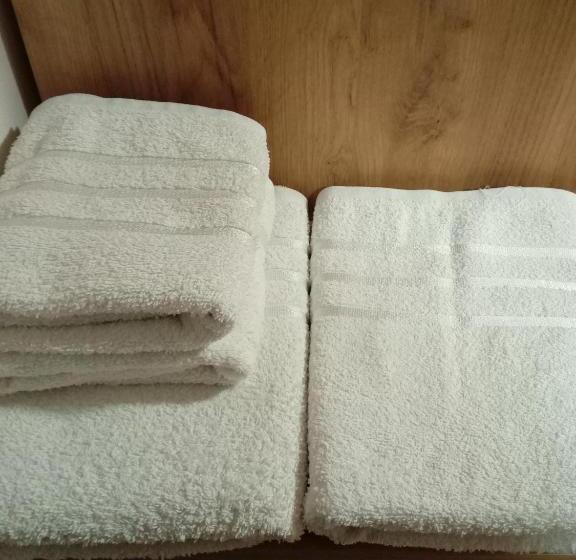 سوییت, Divcibare Apartmani Gavrić