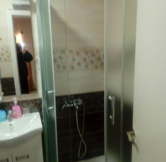 سوییت, Divcibare Apartmani Gavrić