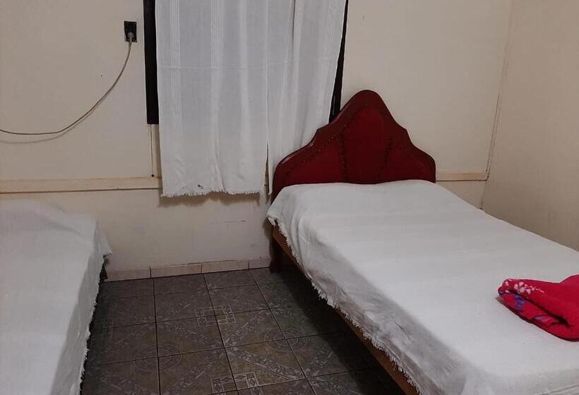 اتاق خانوادگی, Posada Las Mercedes