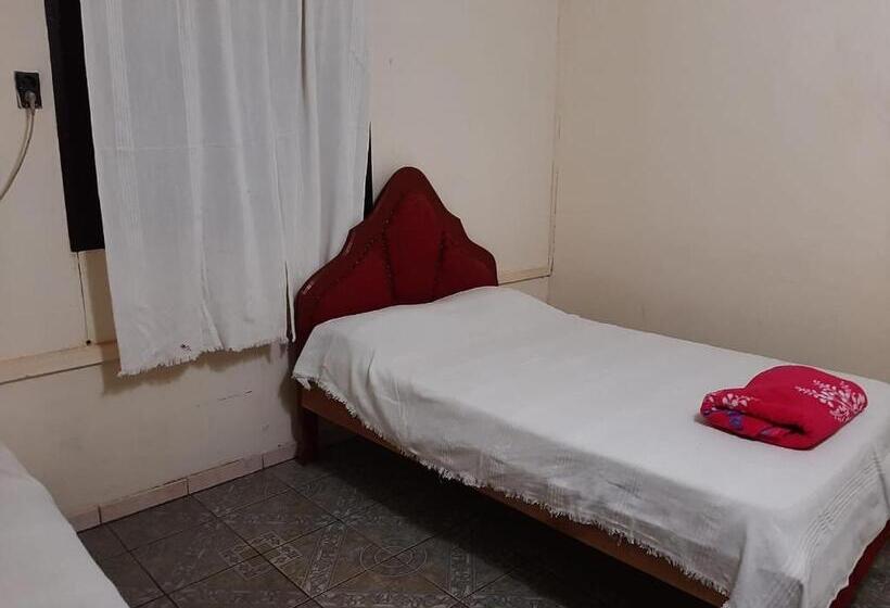 اتاق خانوادگی, Posada Las Mercedes