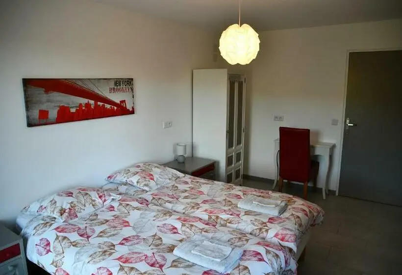 身障者適用スタンダードルーム, B&b Angueur