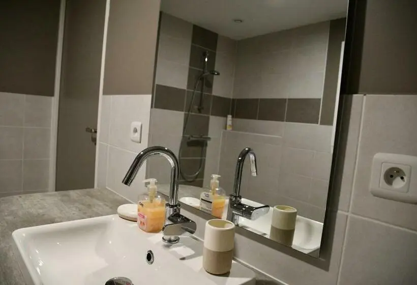 身障者適用スタンダードルーム, B&b Angueur