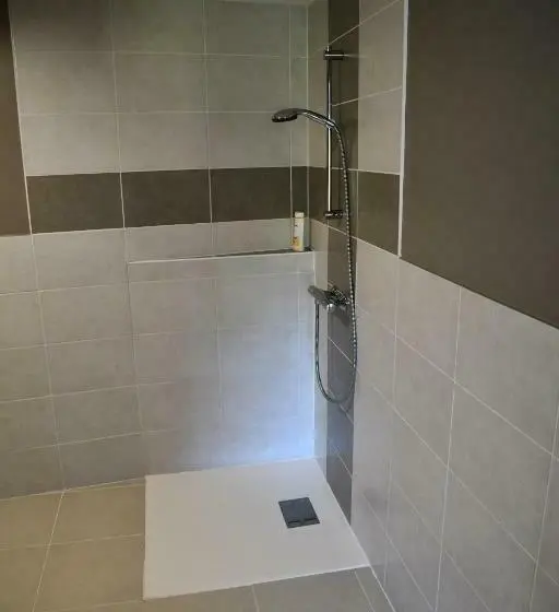 身障者適用スタンダードルーム, B&b Angueur