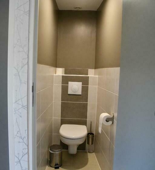 غرفة قياسية ثلاثية, B&b Angueur