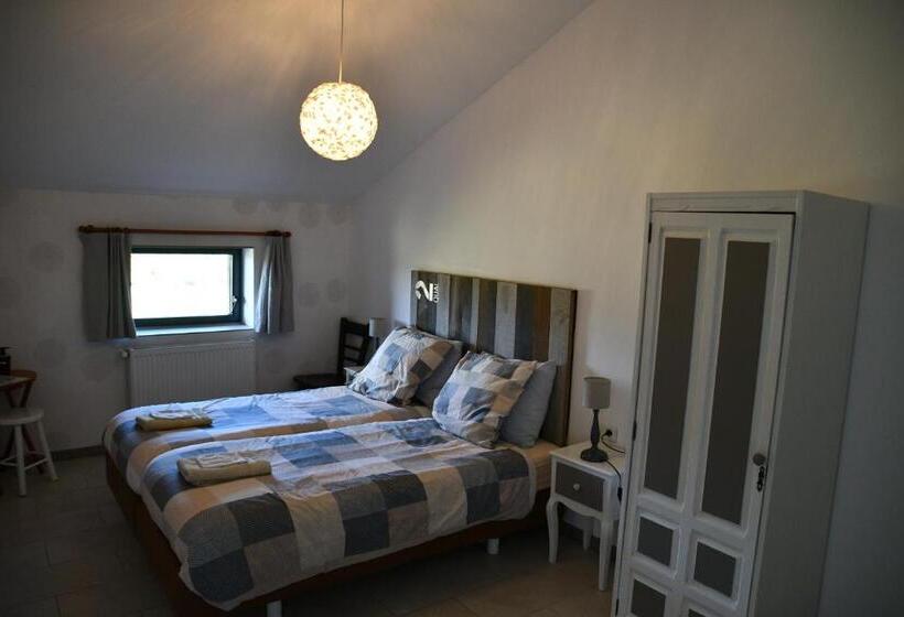 غرفة قياسية, B&b Angueur