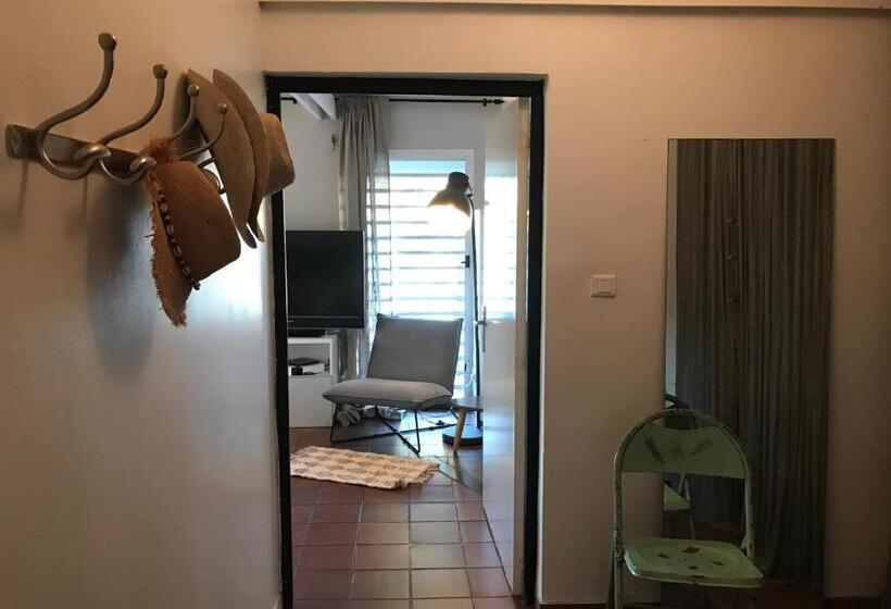 سوییت با چشمانداز دریا, Villa D’ô