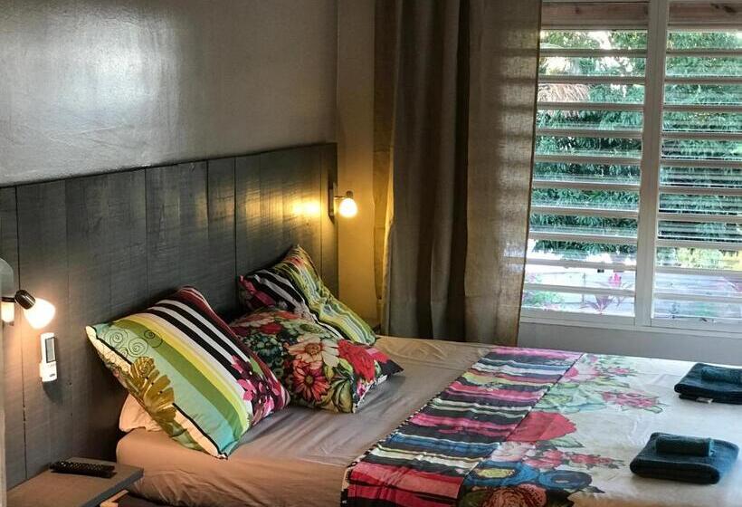 سوییت با چشمانداز دریا, Villa D’ô