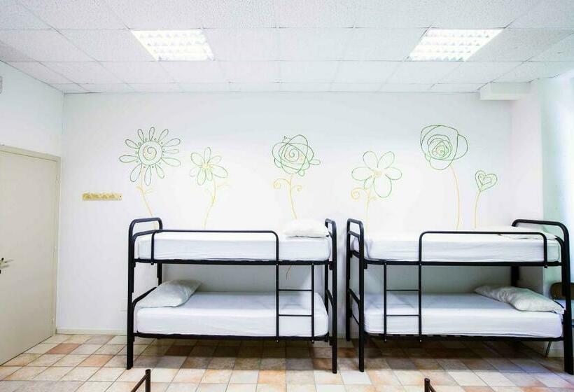 공동 객실, Ostello Valtrebbia