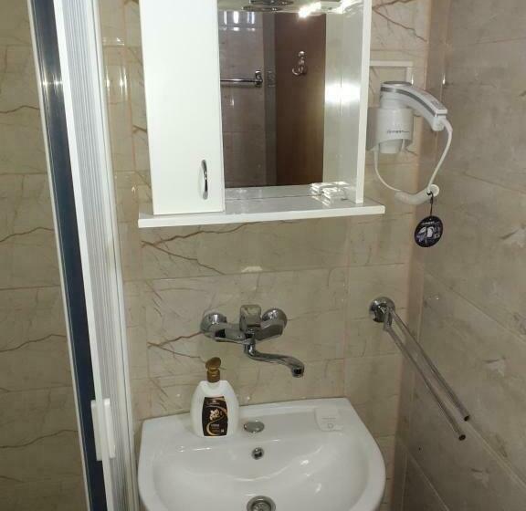 اتاق لوکس, Restoran Sa Prenoćištem žitište