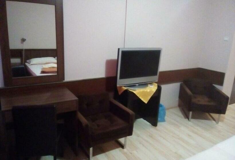 اتاق لوکس, Restoran Sa Prenoćištem žitište