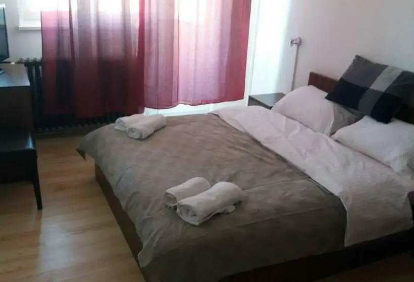 سوییت, Restoran Sa Prenoćištem žitište