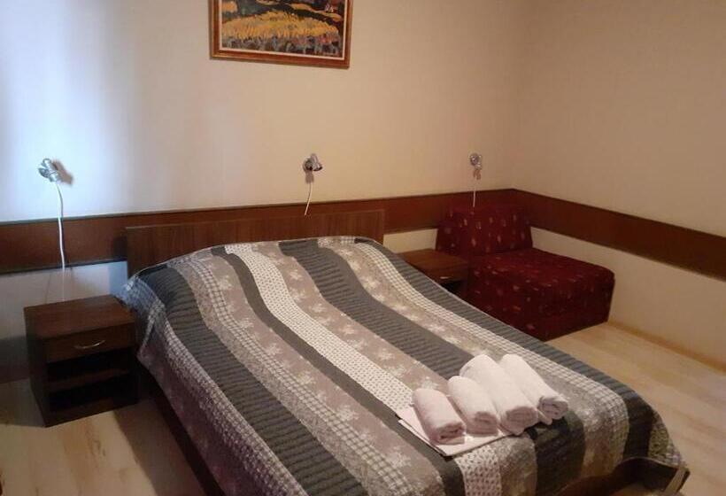 اتاق لوکس, Restoran Sa Prenoćištem žitište