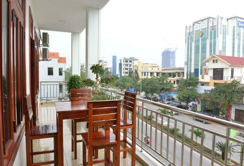 اتاق استاندارد چهار تخته, Victor