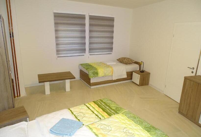 3-Bett-Standardzimmer, Motel Luxor