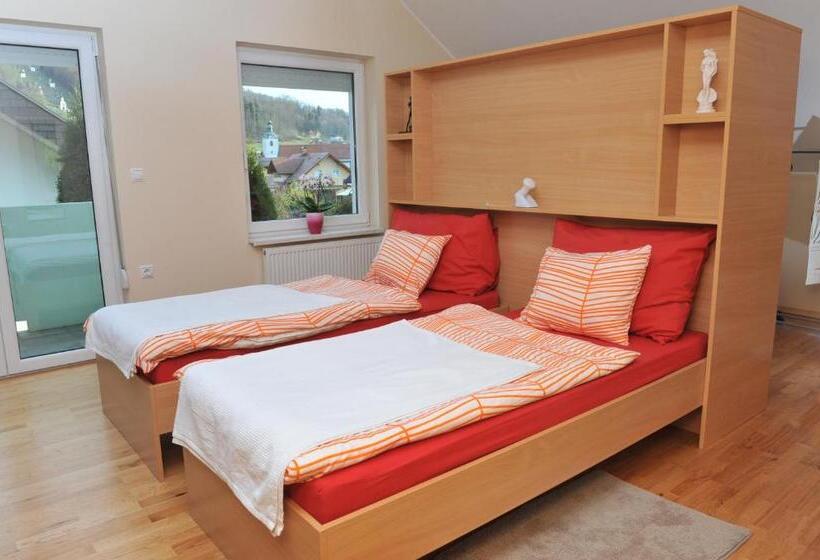 آپارتمان 3 خوابه, Apartment šilec