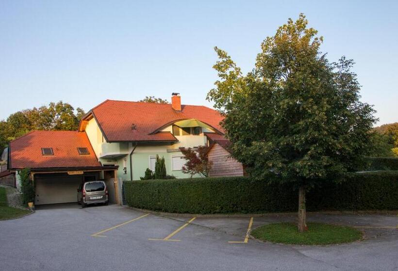 آپارتمان 3 خوابه, Apartment šilec