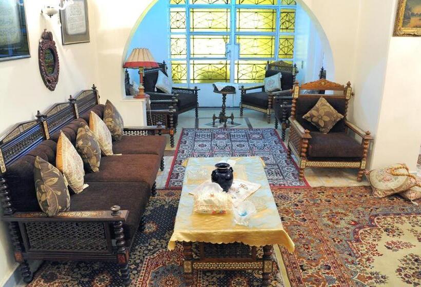اتاق استاندارد, Grand Museum Guest House