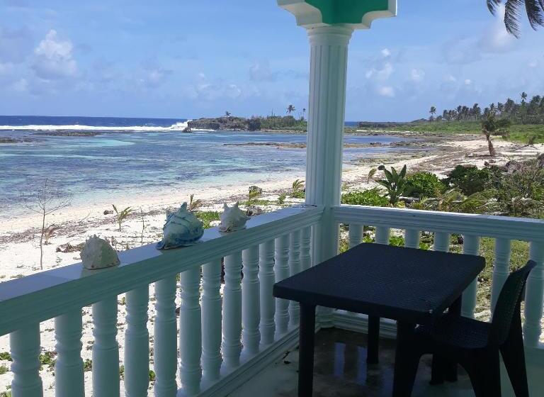 اتاق لوکس با چشم‌انداز دریا, Whitesands Beach Resort