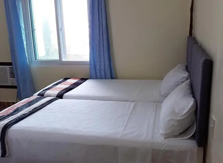 اتاق لوکس خانوادگی, Whitesands Beach Resort