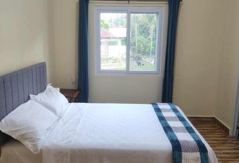 اتاق لوکس, Whitesands Beach Resort