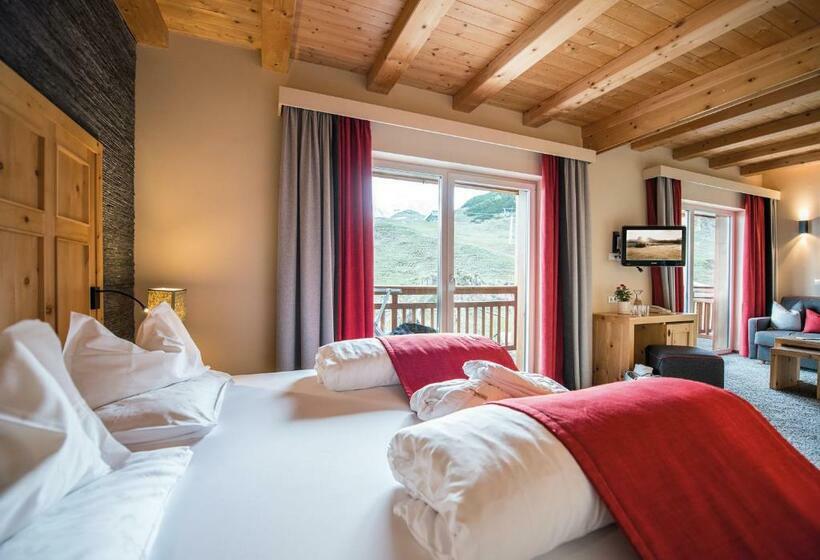 سوییت جونیور با بالکن, Goldknopf