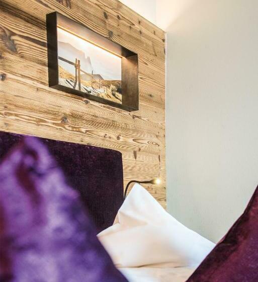 سوییت, Goldknopf