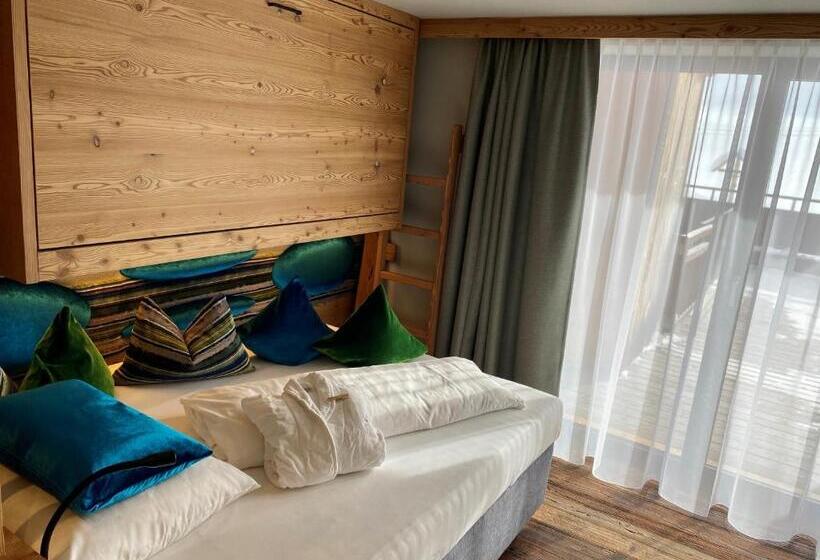 اتاق استاندارد یک تخته با بالکن, Goldknopf